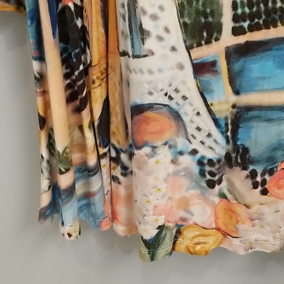 Multiples Eiffel Tower Print Swingy Tunic Top in S - Picture 9 of 10